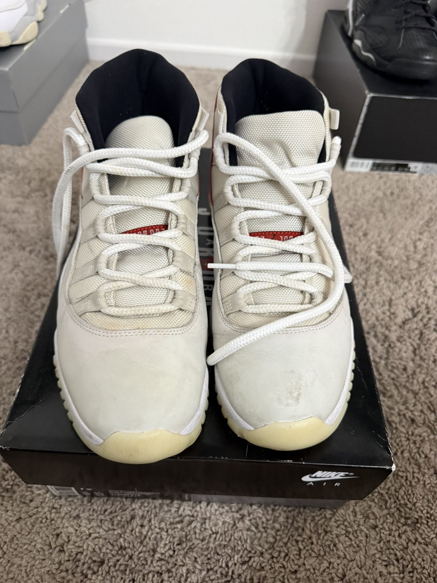 Air Jordan 11 Retro Platinum Tint University Red