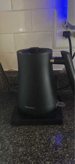 Fabuletta Electric Kettle with Base