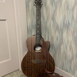 Luna Acoustic Guitar With Accessories 