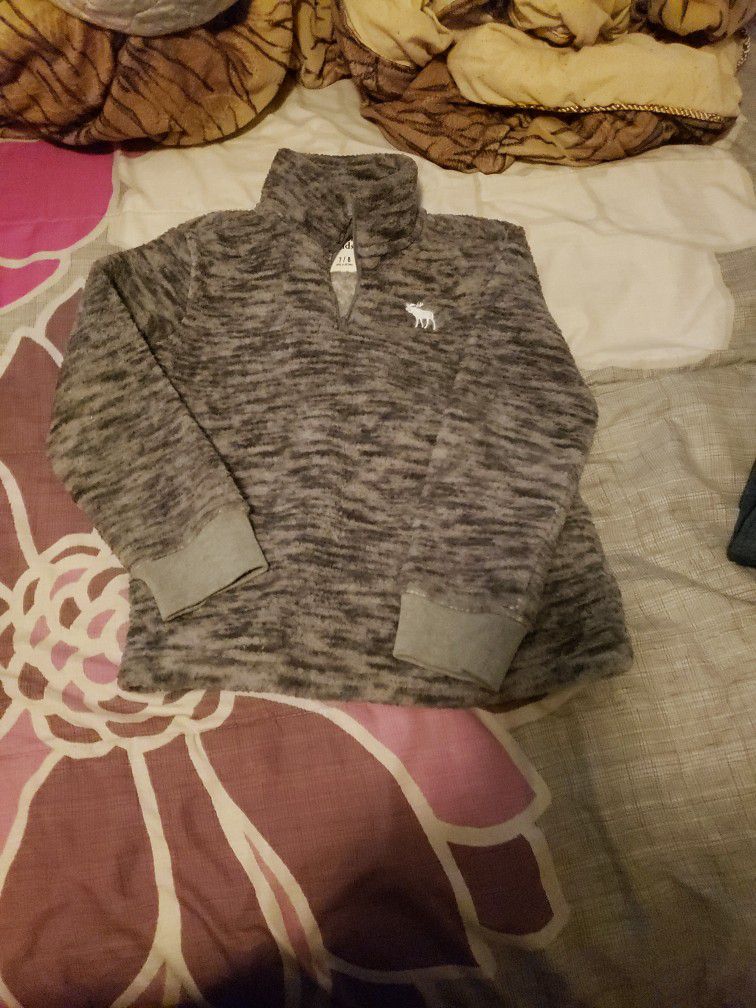 Abercrombie Sweter Size 7-8 