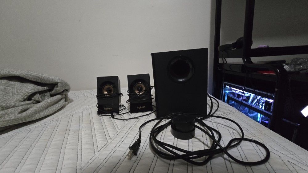 Z533 Speaker system with subwoofer