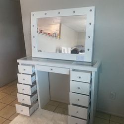 Makeup Vanity Set