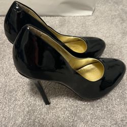 Steve Madden Black Pumps Size 6