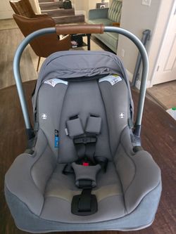 Nuna PIPA rx Infant Car Seat Gray