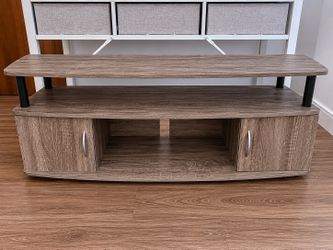 TV Stand / Entertainment Center