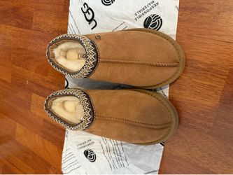 UGG