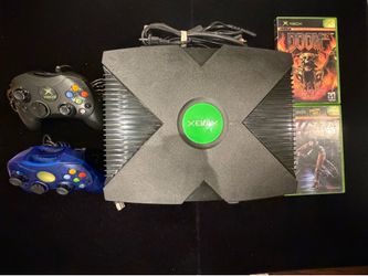 Microsoft Original XBOX Black Console + 2 Games + 2 Controllers + Cords (POST NINTENDO ERA)