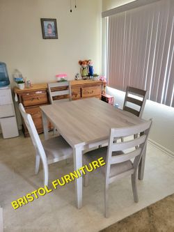 Dining Set 5 Pcs, Gray Finish Wood, Padded Seat, New in the Box.