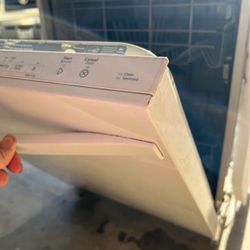 Whirlpool Dishwasher 