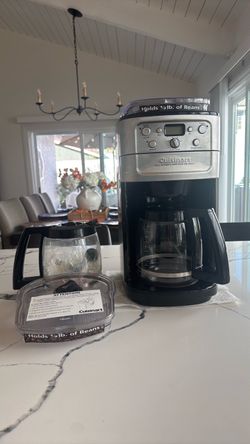 Cuisinart Fully Automatic Burr Grind and Brew Coffee Maker