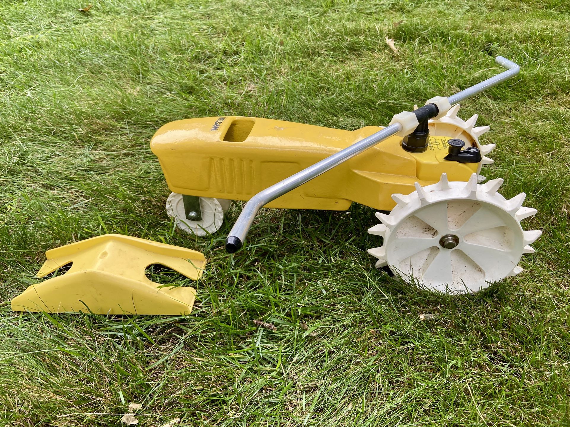 Nelson Traveling Sprinkler - Good Condition