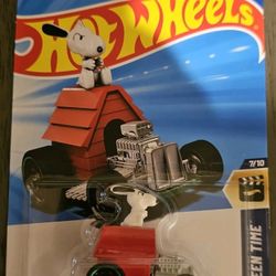 Hot Wheels SNOOPY PEANUTS from 2025 Case G