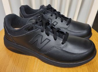 New Balance 813 Black Leather Mens Walking Shoes Lace Up MW813BK Size 10 4E