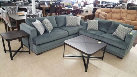 New Sofa and loveseat set