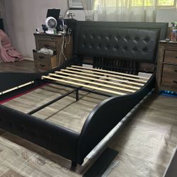 Frame Queen Bed 