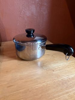 1.5 Quart Revere Ware Pot