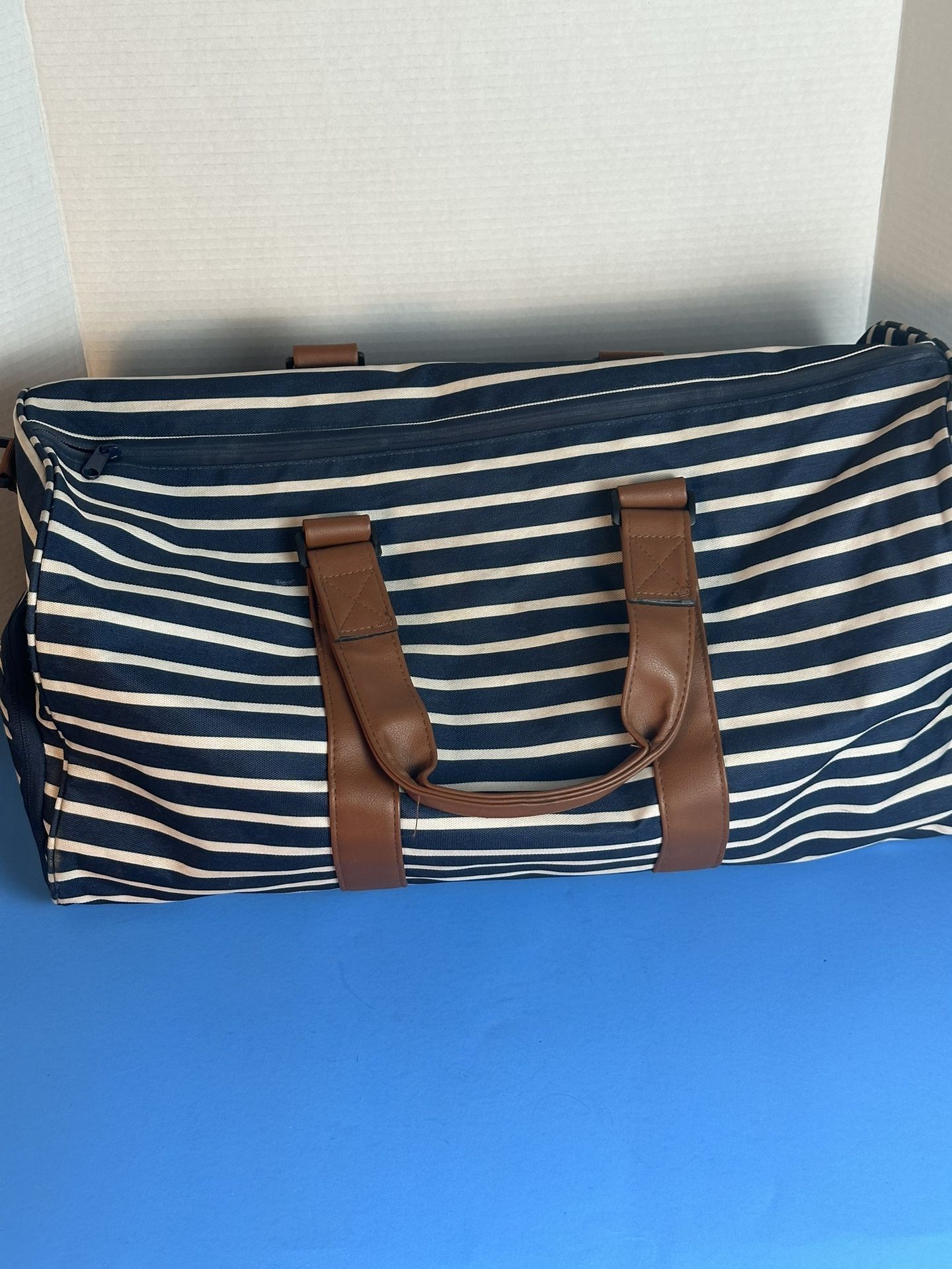 No Boundaries Bags