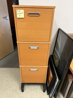 2 Filing Cabinets