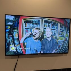 48 Inch TCL Roku smart TV