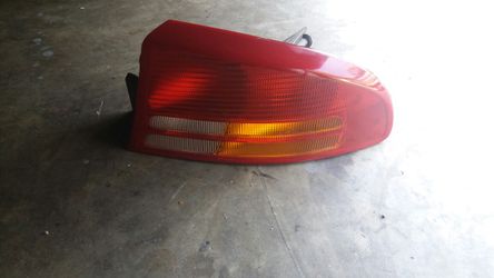 Dodge Intrepid Left Tail Light Assembly