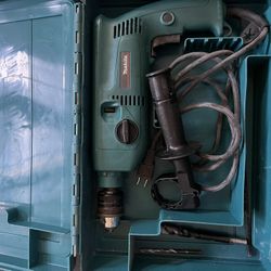 Makita HP2040 Corded 110V Hammer / Impact Drill, metal, wood