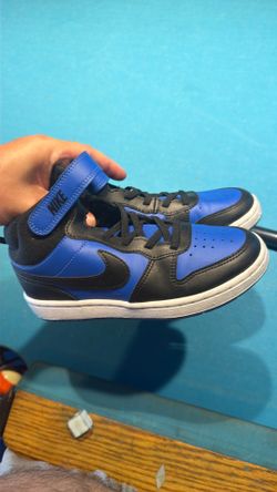 1.5y Nikes