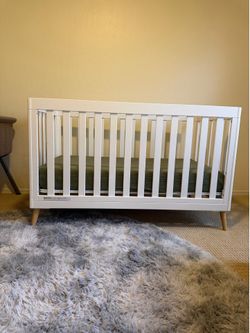 Delta children crib - BRAND NEW
