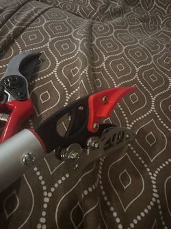 2 pruning cutters
