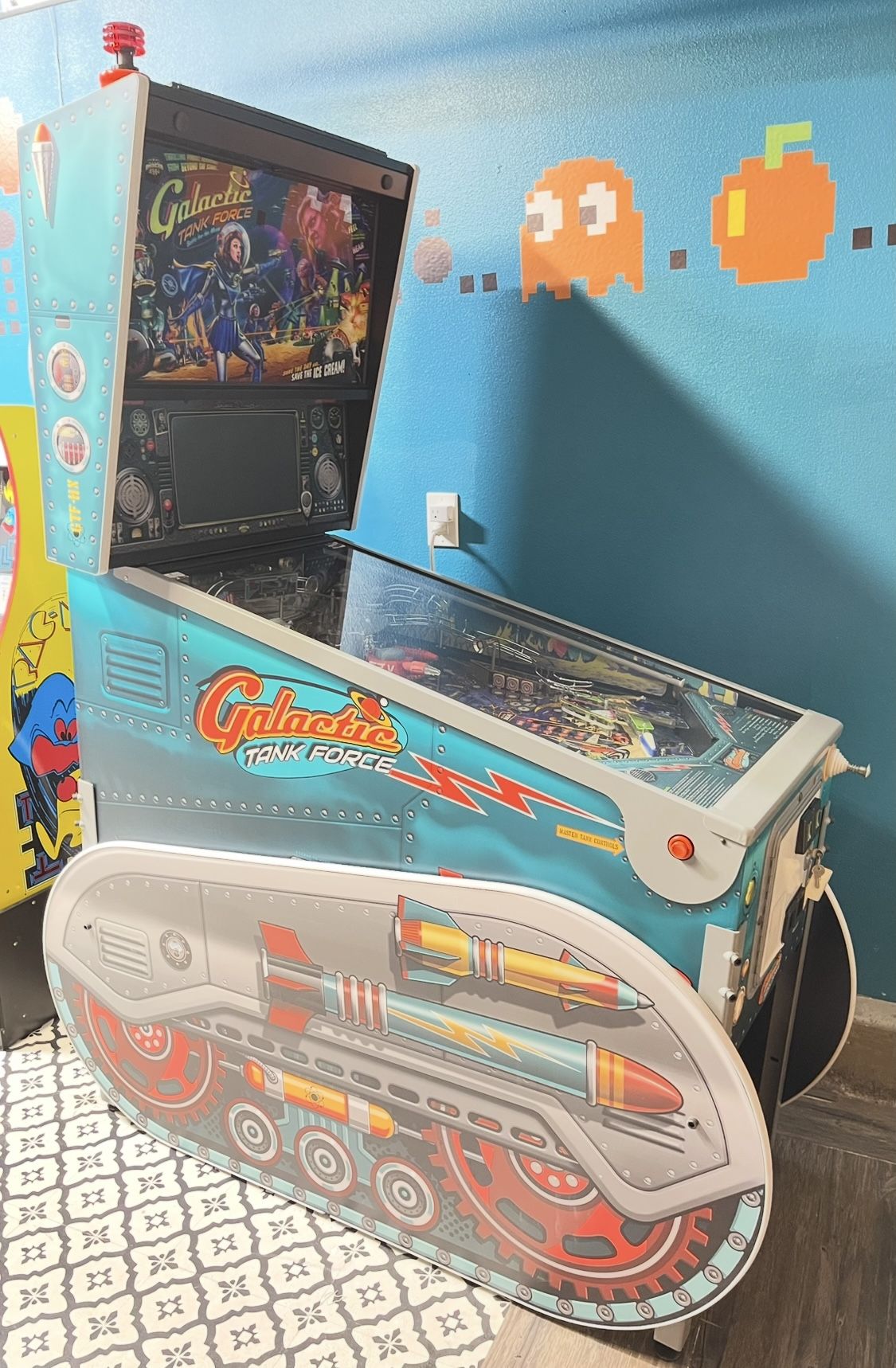 Pinball Machine Excellent Condition 