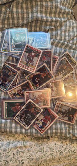 Signed hockey cards