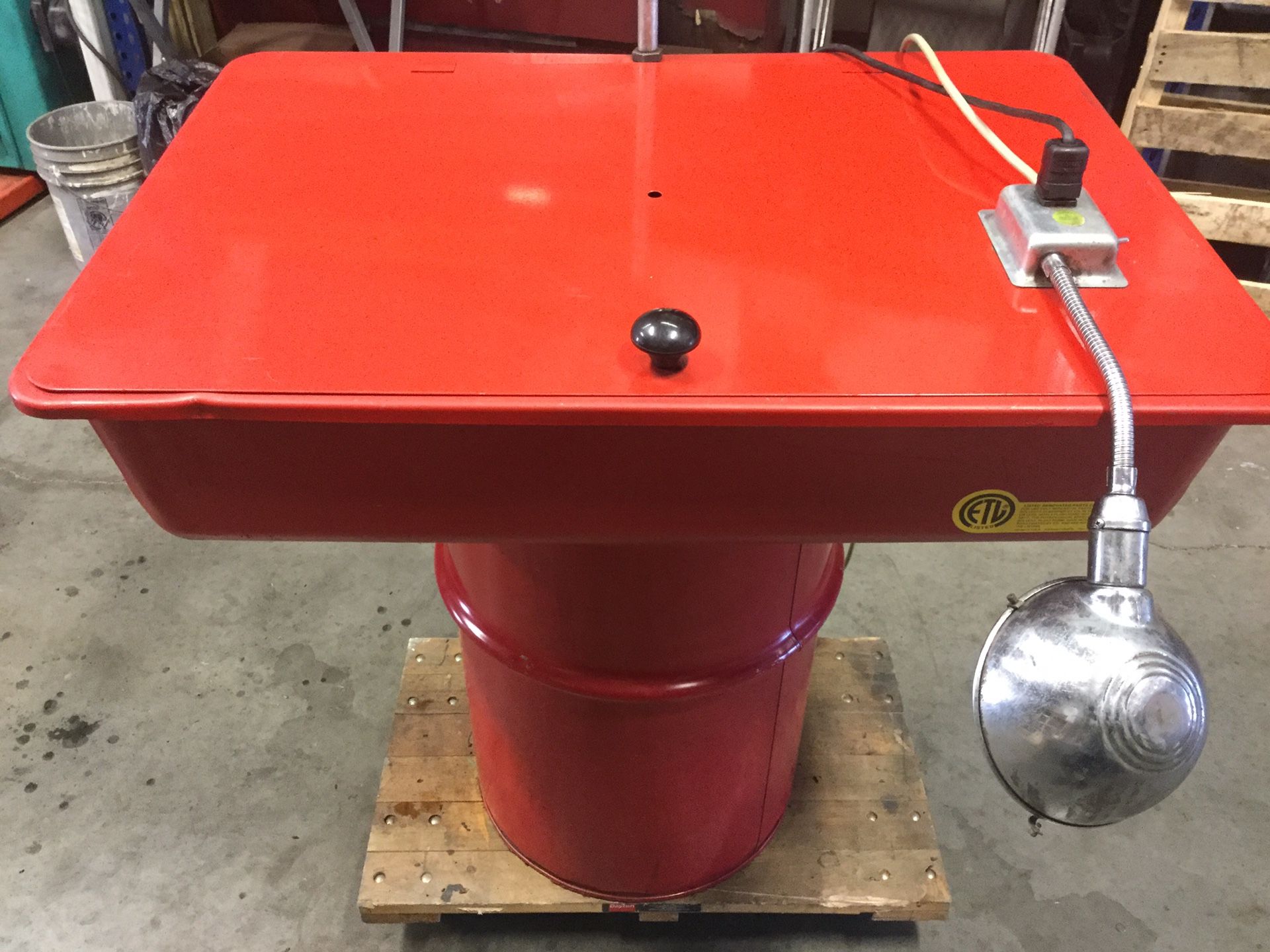 SafetyKleen model 30 solvent parts washer for Sale in Orlando, FL