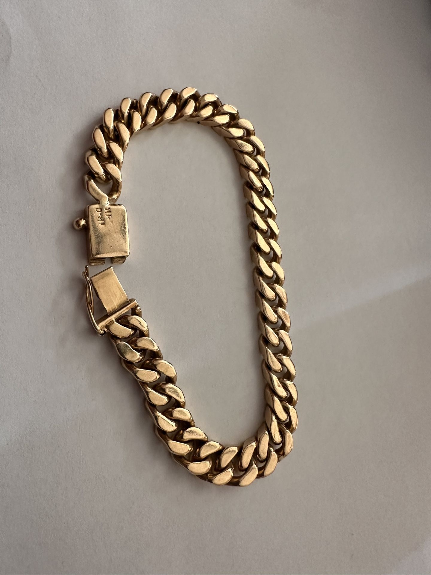 14kt Gold Cuban Bracelet 48 Grams