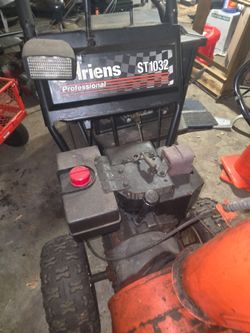 Ariens Professional ST1032 32” Snowblower – $200 Firm