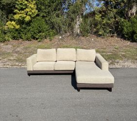 Modern Sectional Couch / Sofa [FREE Delivery🚚]