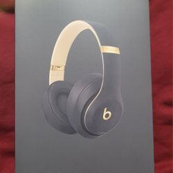 Beats Studio 3 Wirless Headphones ( Shadow Gray) 