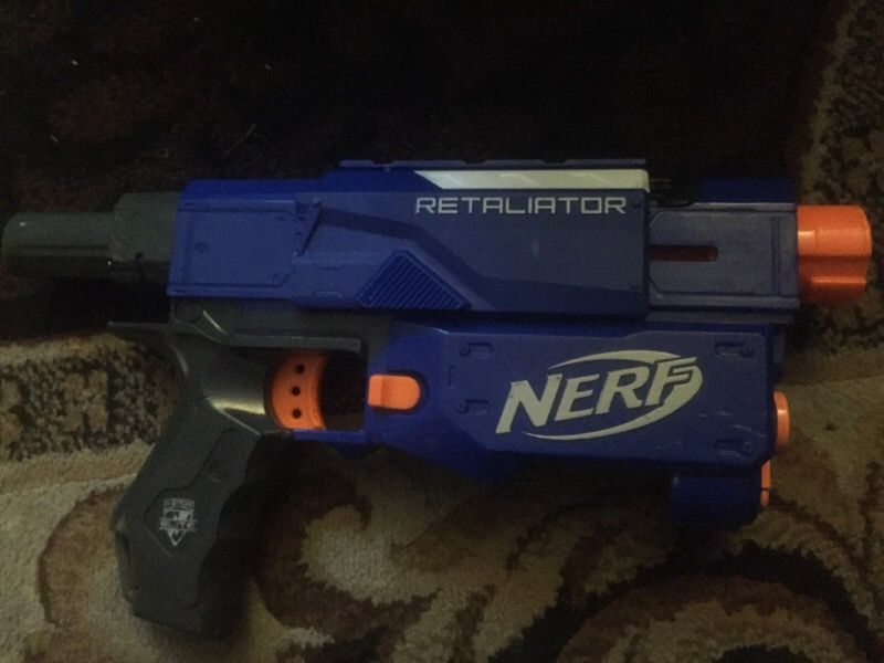 Broken nerf gun 2$ for all parts and 50cents each part