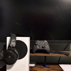 Xbox Series S ,Elite Controller Series 2,turtle Beach Headset ,and 1080 Hp Monitor 