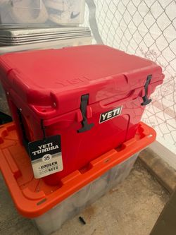 Yety Tundra 35 cooler new 24 Quarts new price firm