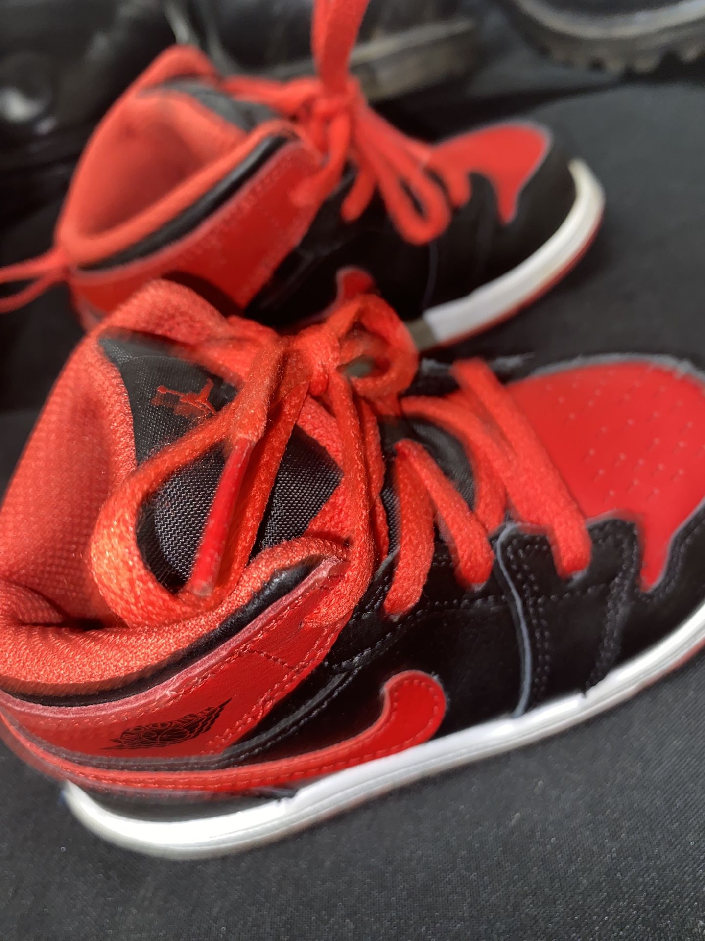 Jordan 1 Mid