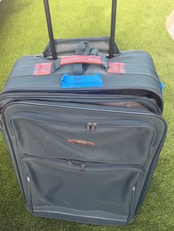 Medium sized rolling suitcase