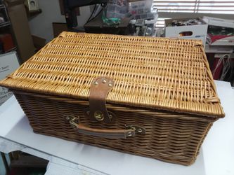 Wicker Picnic Basket with Leather Strap