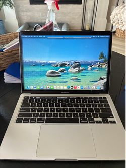 MACBOOK PRO 2020 MODEL-16gb Ram-TOUCHBAR-RETINA DISPLAY *AMAZING DEAL*