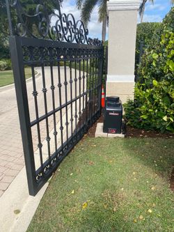 Electric gate stuck or not opening? Fast solution for motor, chain, and sensor issues