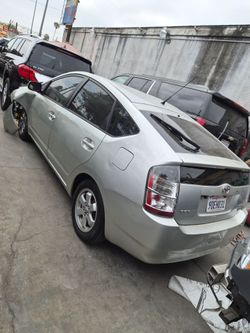 Toyota prius 06  parts