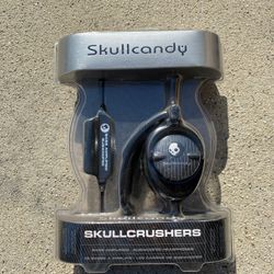 Skullcandy Skullcrushers stereo headphones  Brand New !!