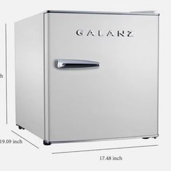Galanz Mini Fridge 