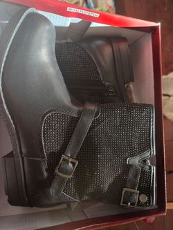 Size 6.5 ankle boots