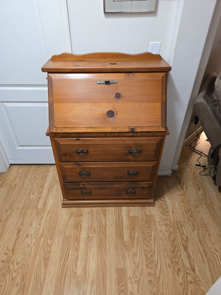 Secretary Desk $25.00