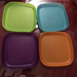 Tengo 5 Set De Estosbplatos En Color Rojo En $10 Cada Set Me Urge Benderlos 🙏