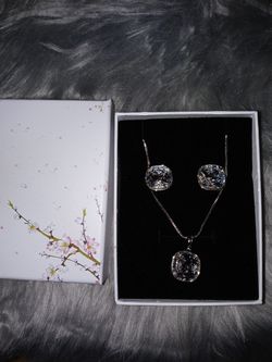 Earring and Necklace Set